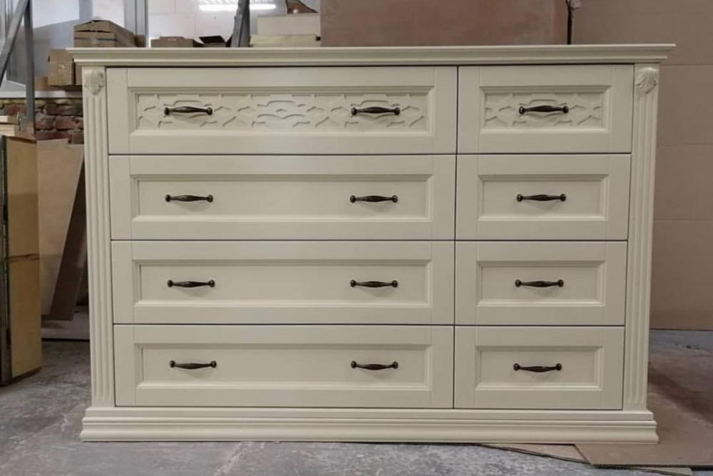 Комод «Патра 3» из массива дерева