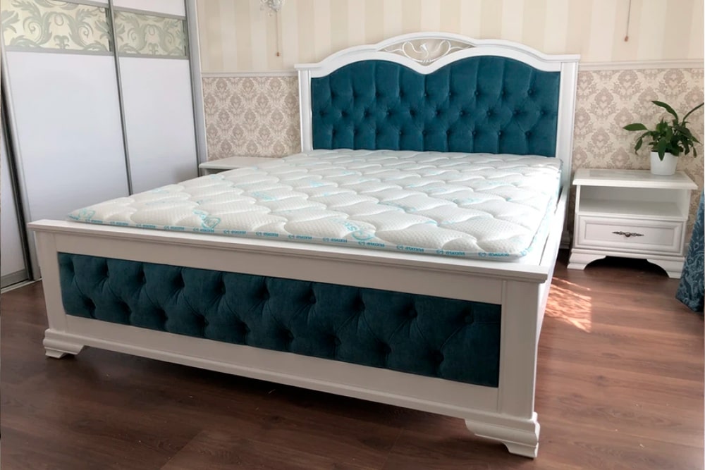 Кровать «Генуя тахта» из массива дерева