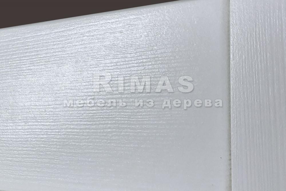 Кровать «Леруа» из массива дерева