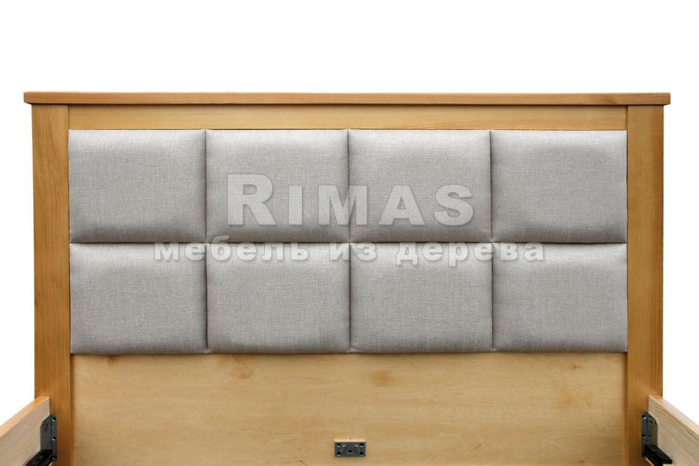 Кровать «Классика с мягкой вставкой» из массива дерева