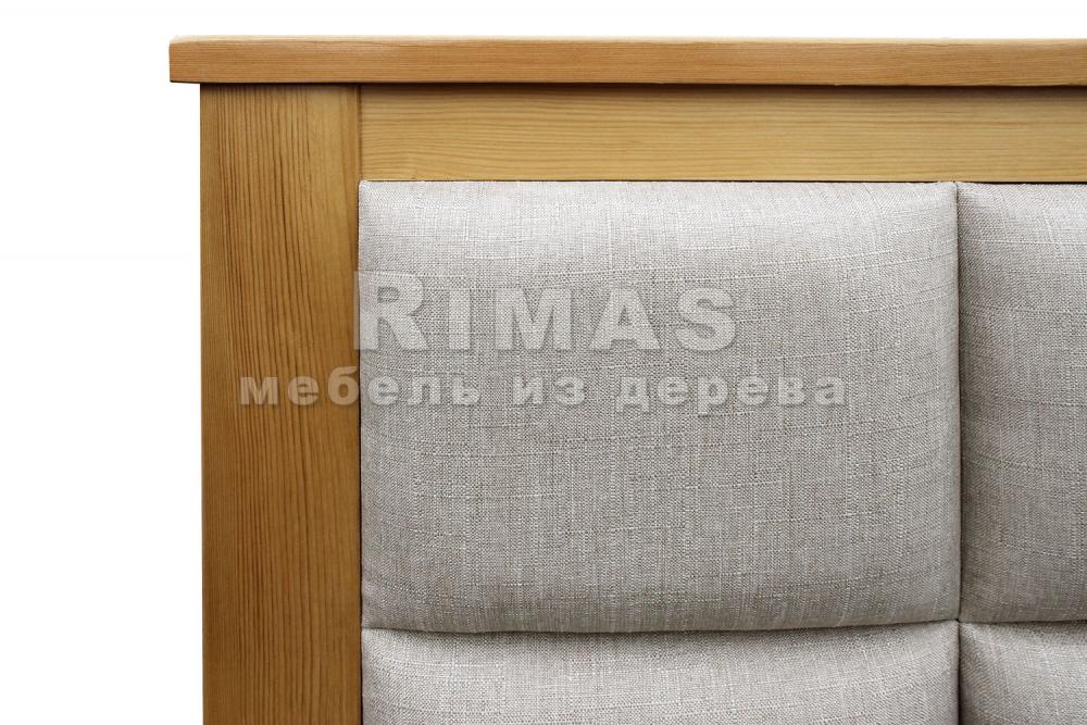 Кровать «Классика с мягкой вставкой» из массива дерева