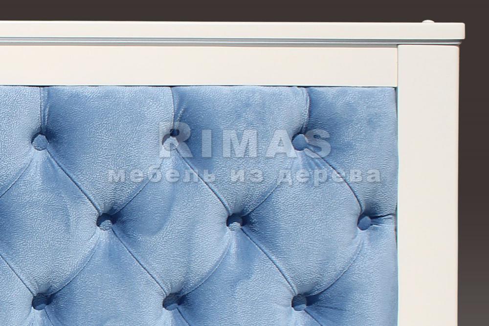 Кровать «Агата» из массива дерева