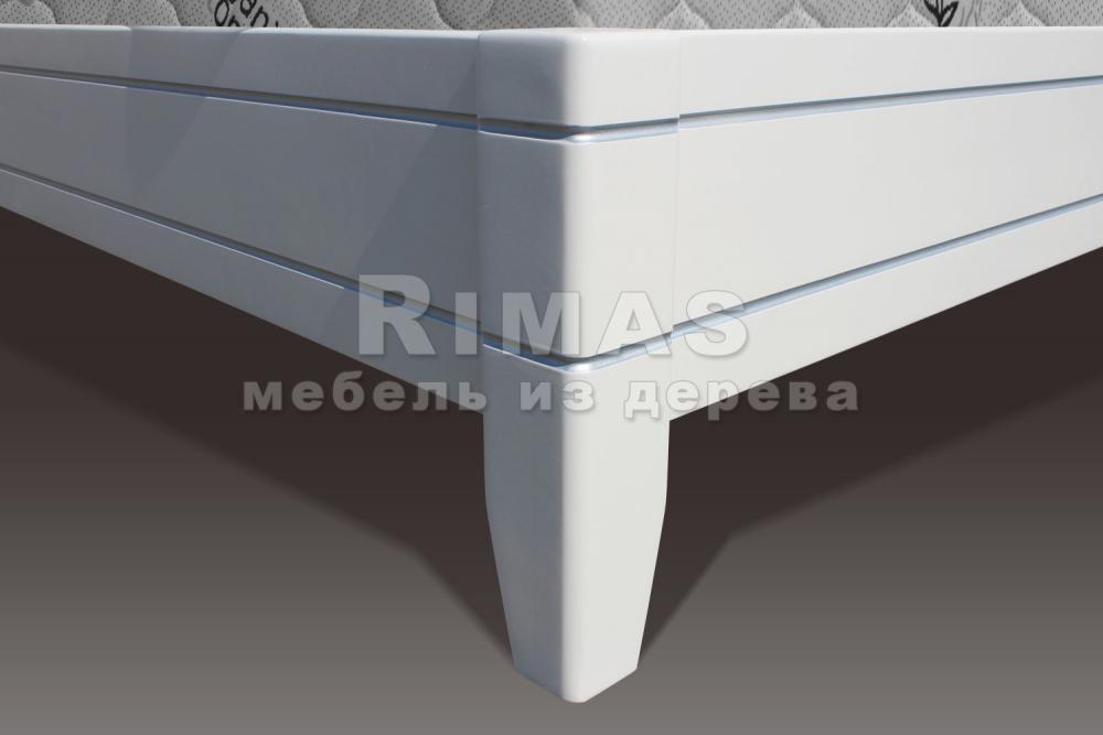 Кровать «Агата» из массива дерева