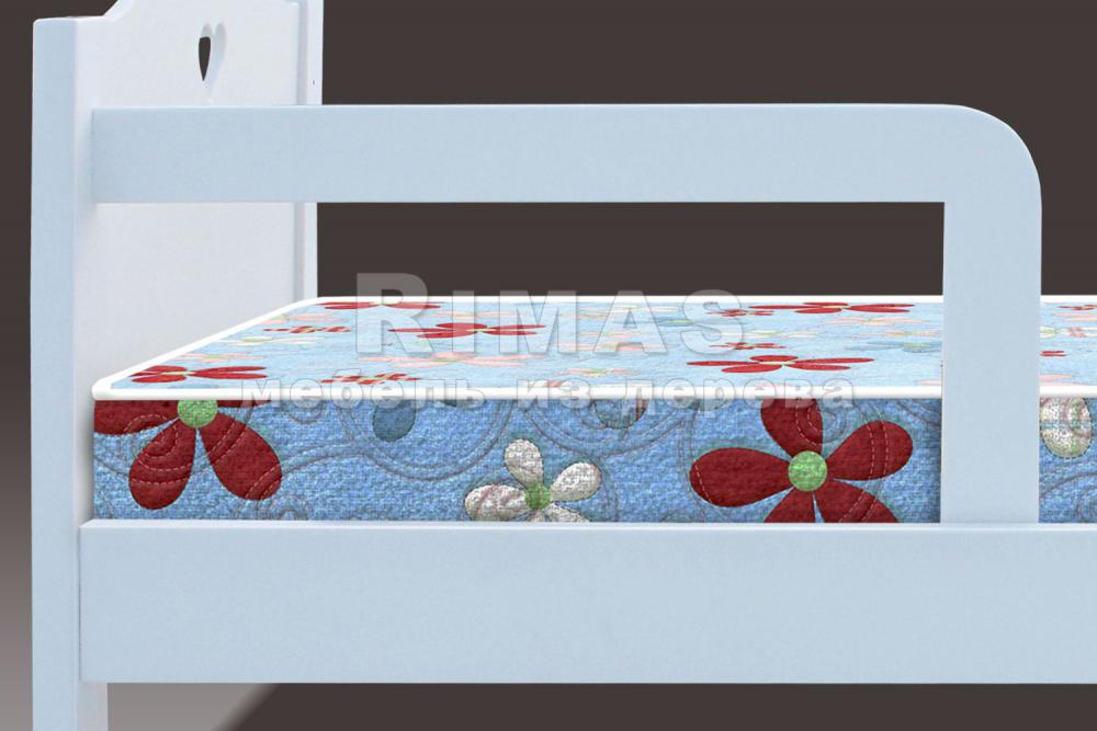 Детская кровать «Алиса в стране чудес» из массива дерева