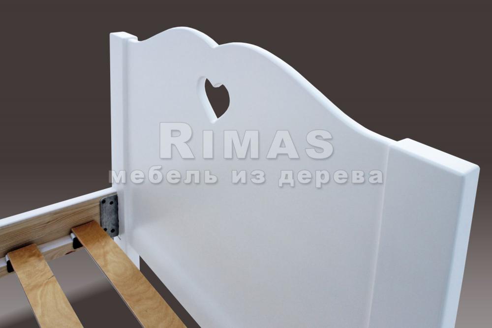 Детская кровать «Алиса в стране чудес» из массива дерева