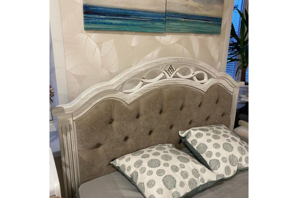 Кровать «Салоника» из массива дерева