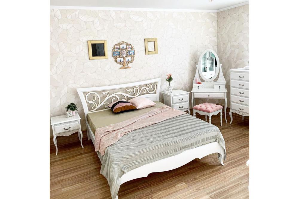 Кровать «Ханья» из массива дерева