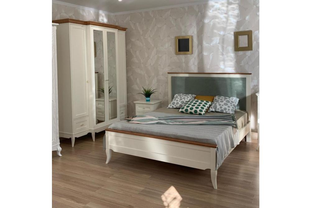 Кровать «Янина (мягкая)» из массива дерева