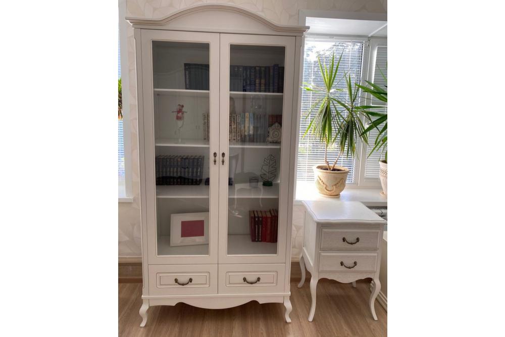 Шкаф «Лариса 22» из массива дерева