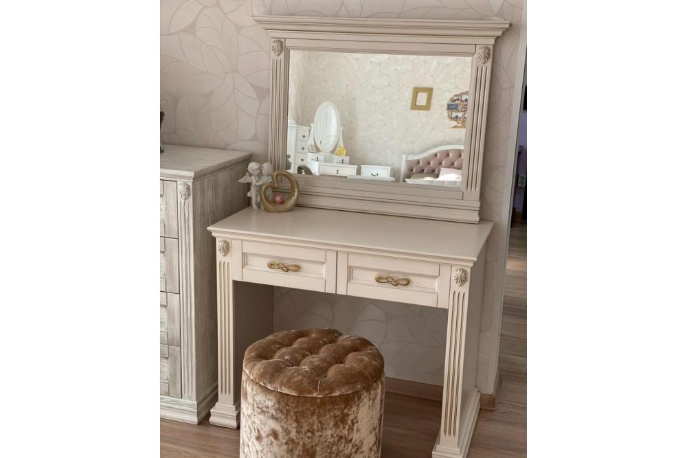 Стол «Патра 1» из массива дерева