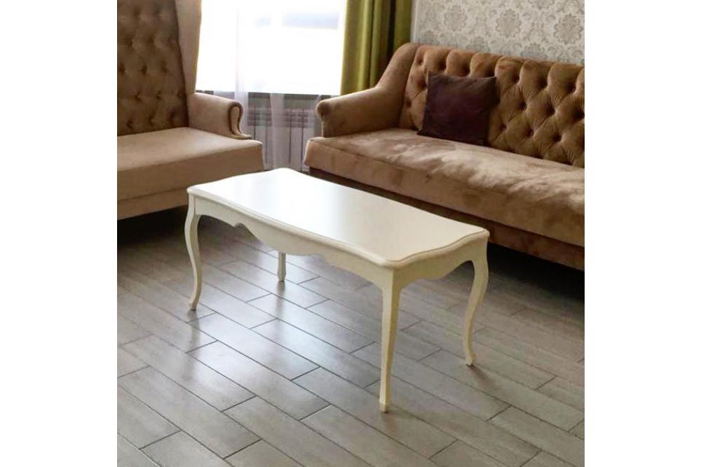 Стол «Лариса жур» из массива дерева